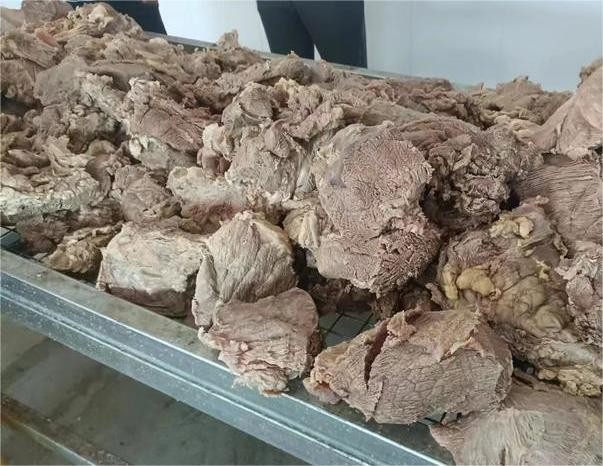 供應(yīng)巴基斯坦進口熟牛肉（七八成熟，去骨去內(nèi)臟，可鹵可醬可定制）